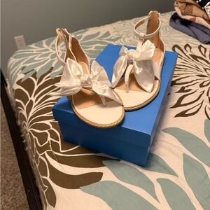 Chic White Espadrilles with Satin Bow